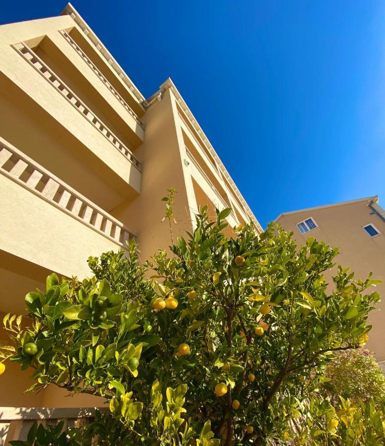 Hotel Villa Dzamonja Бол Экстерьер фото