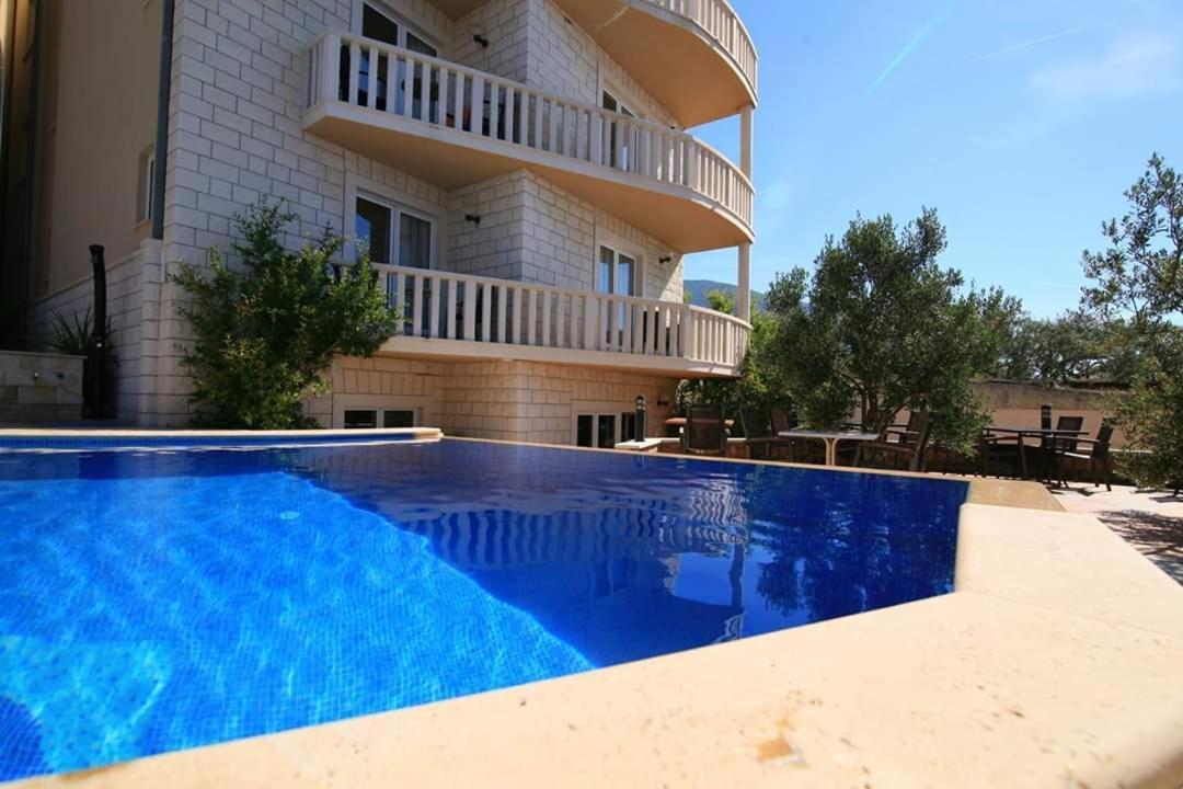 Hotel Villa Dzamonja Бол Экстерьер фото